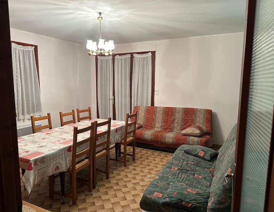 Vaste Villa Au Coeur De La Pinede Ле-Мат Экстерьер фото
