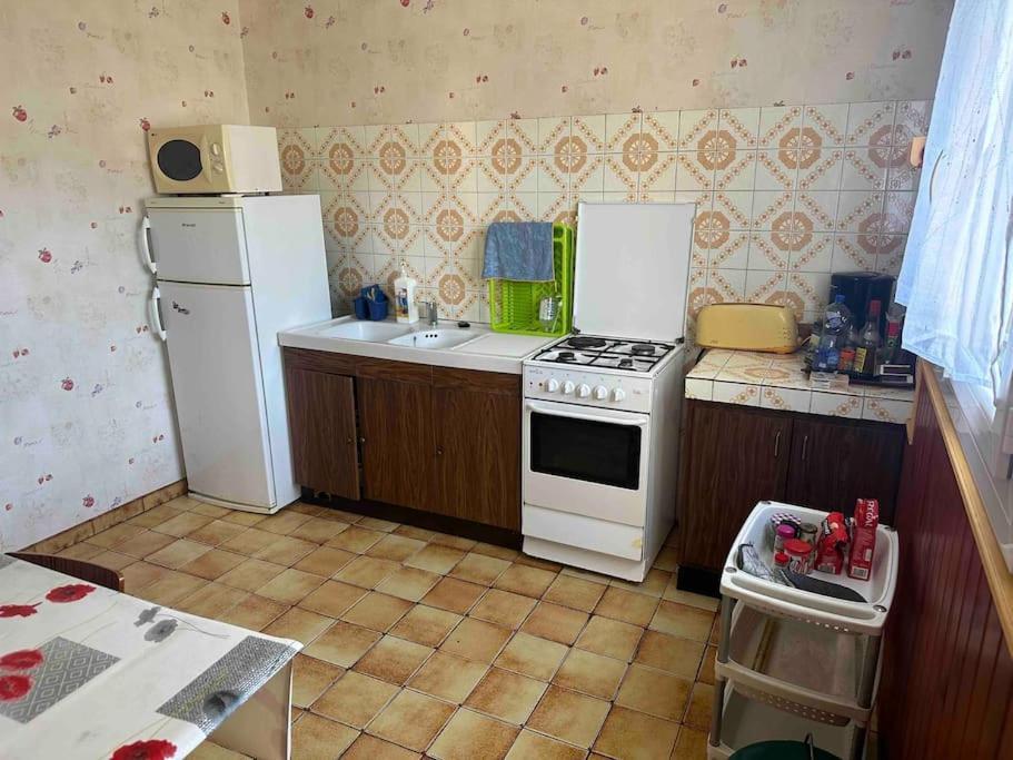 Vaste Villa Au Coeur De La Pinede Ле-Мат Экстерьер фото